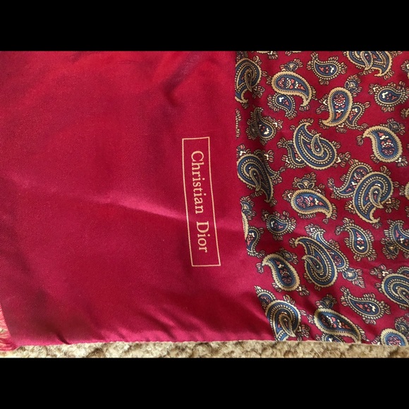 VINTSGE CHRISTIAN DIOR RED PAISLEY/TAN FABRIC LONG SCARF - Picture 10 of 16